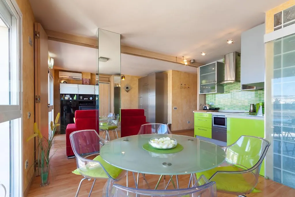 One-Bedroom Apartment San Nicolas